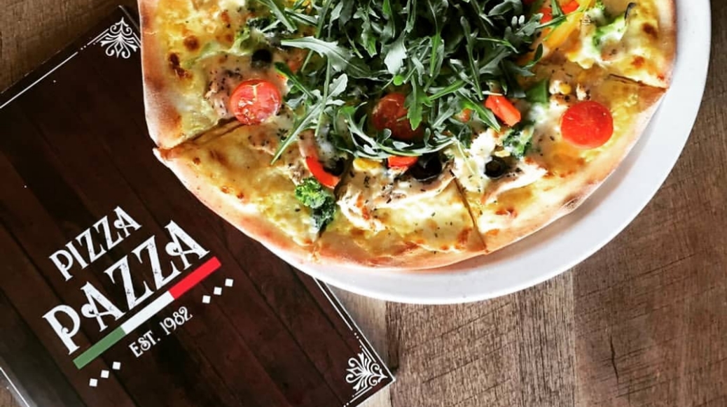 Pizza Pazza Photo 3