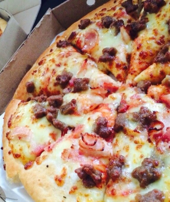 Pizza Hut Photo 8