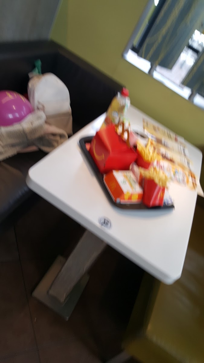 McDonald's Restaurant Photo 5