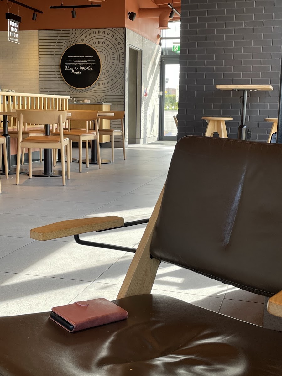 Starbucks Photo 4