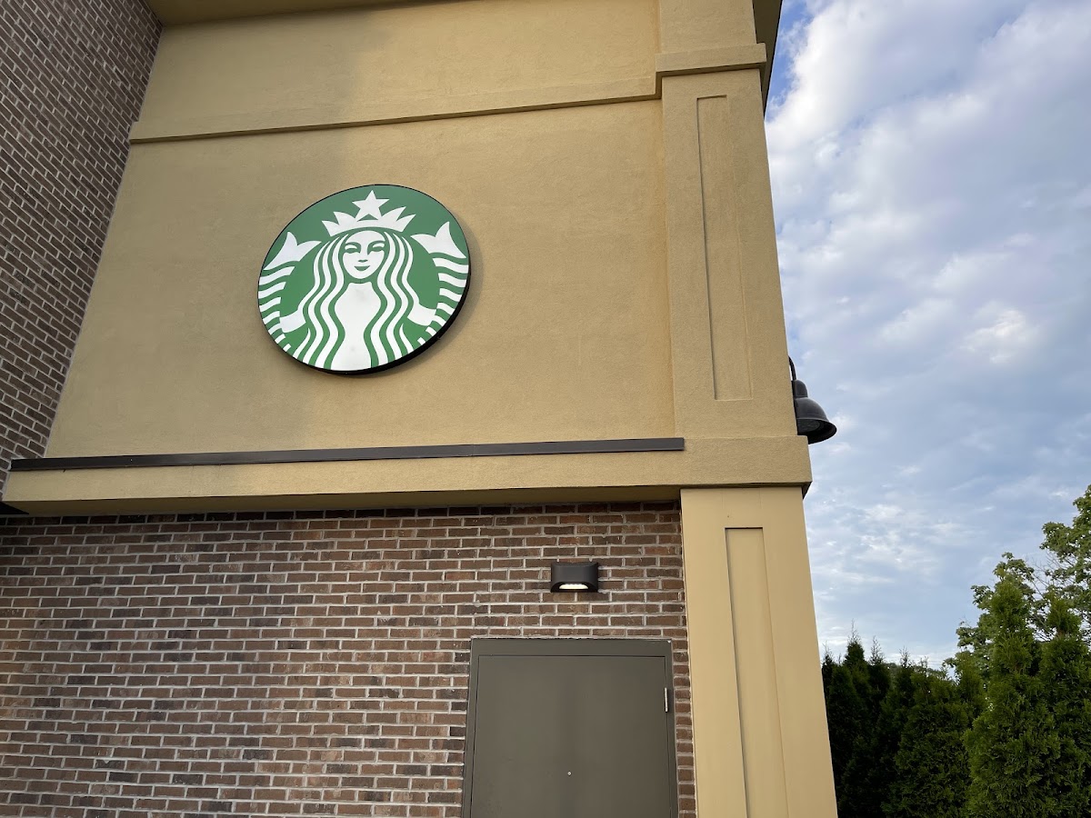 Starbucks Photo 4