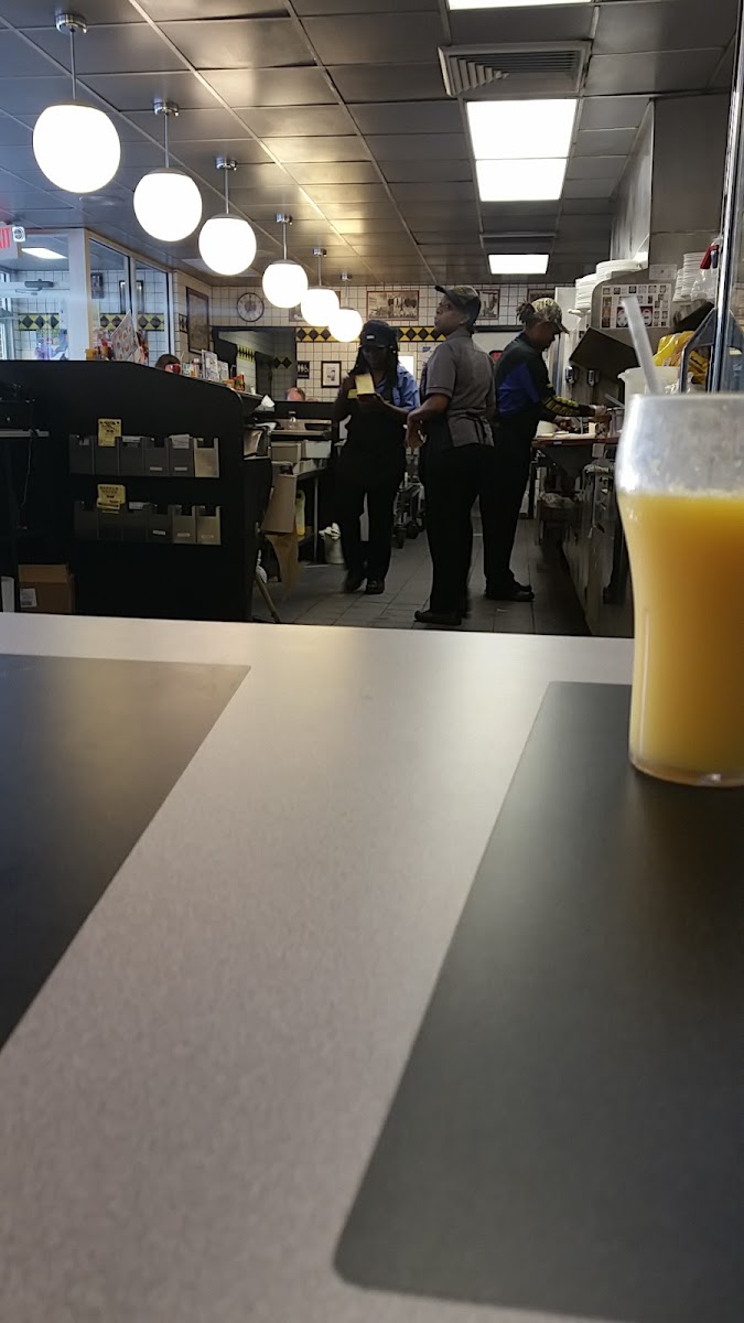Waffle House Photo 6