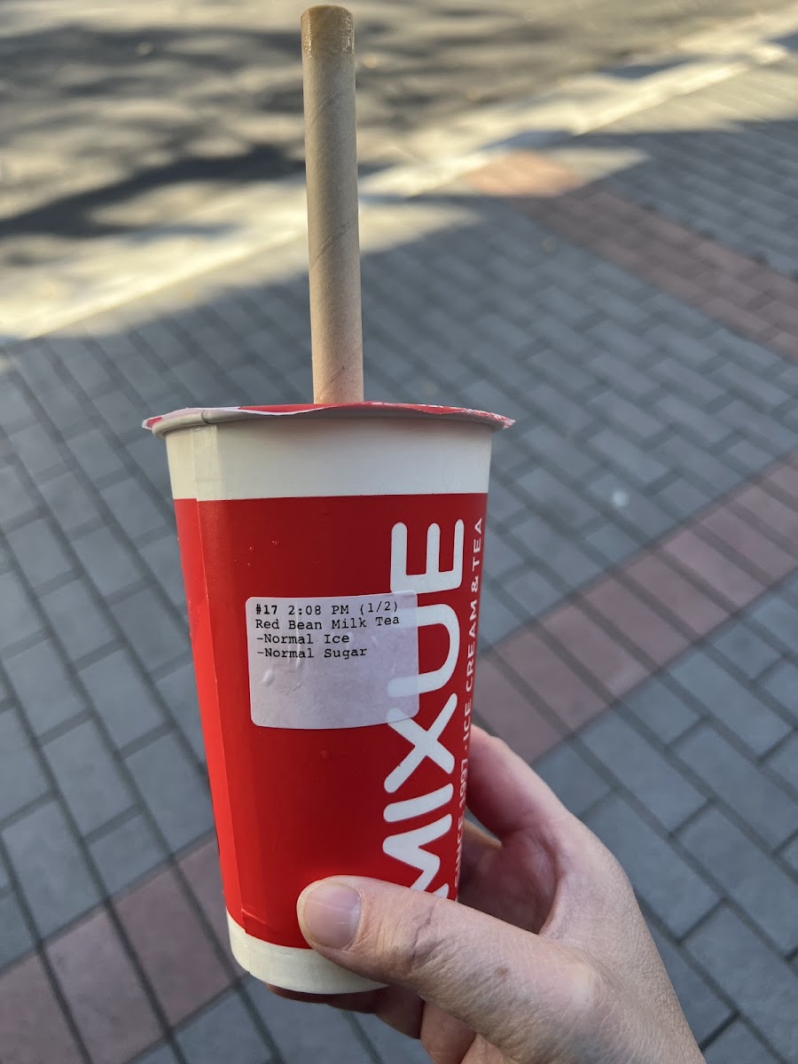 Mixue Ice Cream & Tea 蜜雪冰城 Photo 5