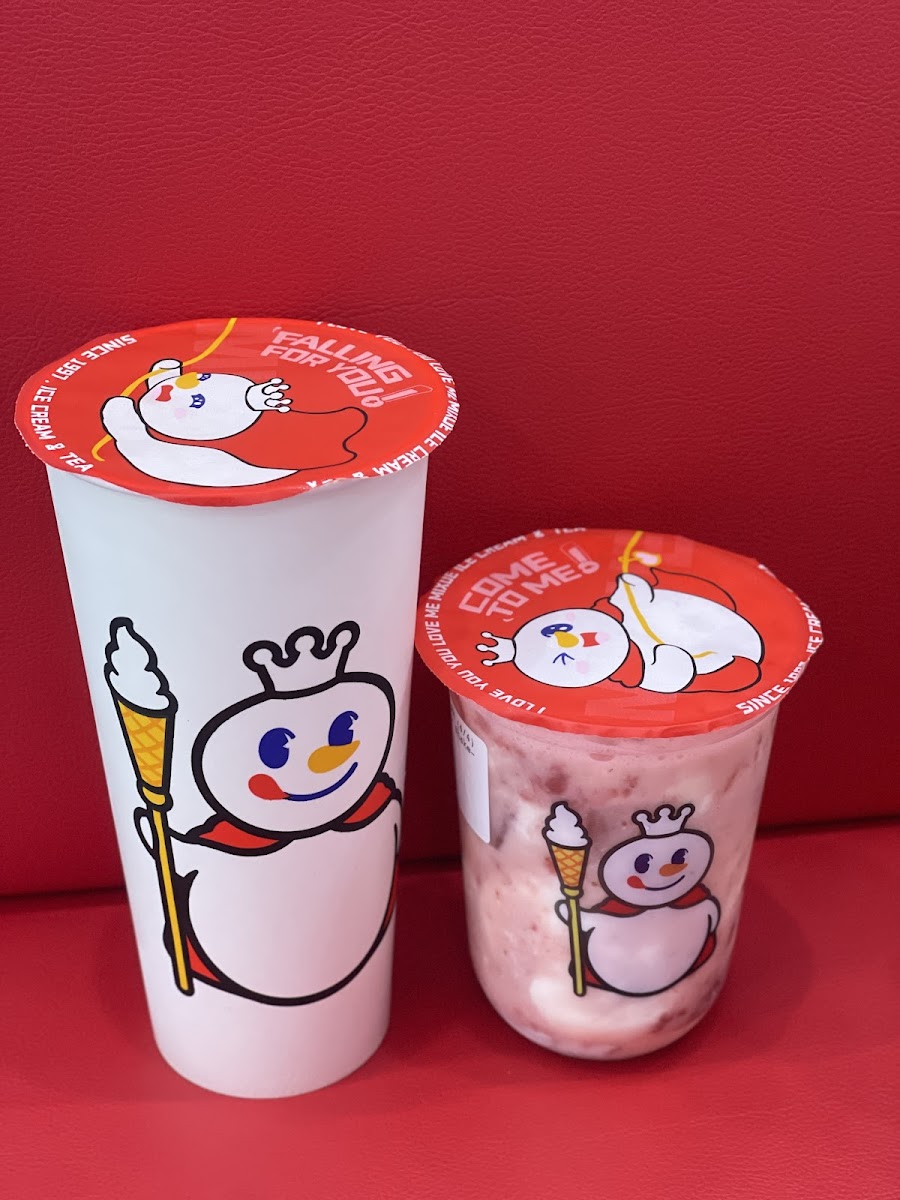 Mixue Ice Cream & Tea 蜜雪冰城 Photo 6