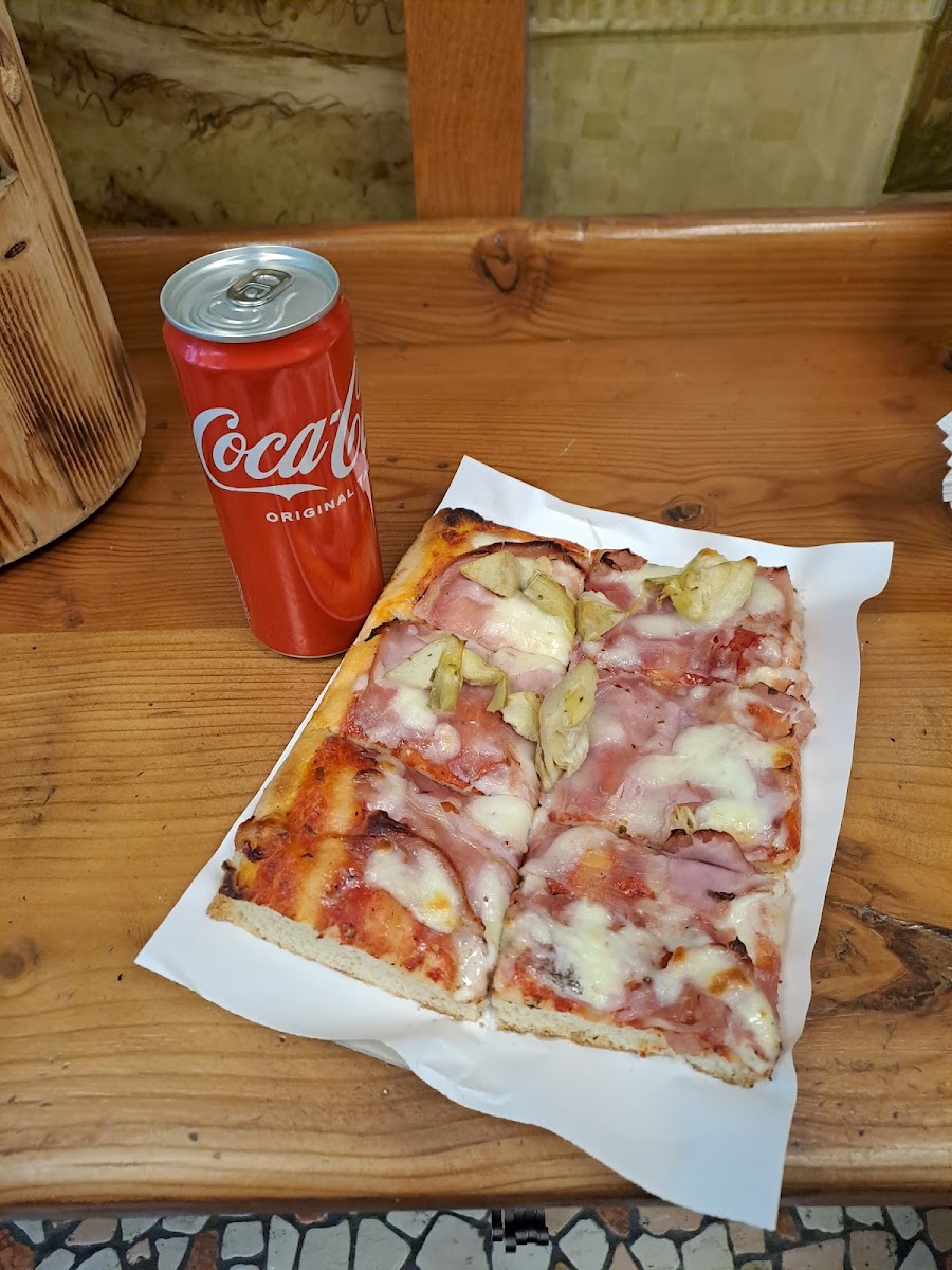 Pizzeria Rustica Photo 7