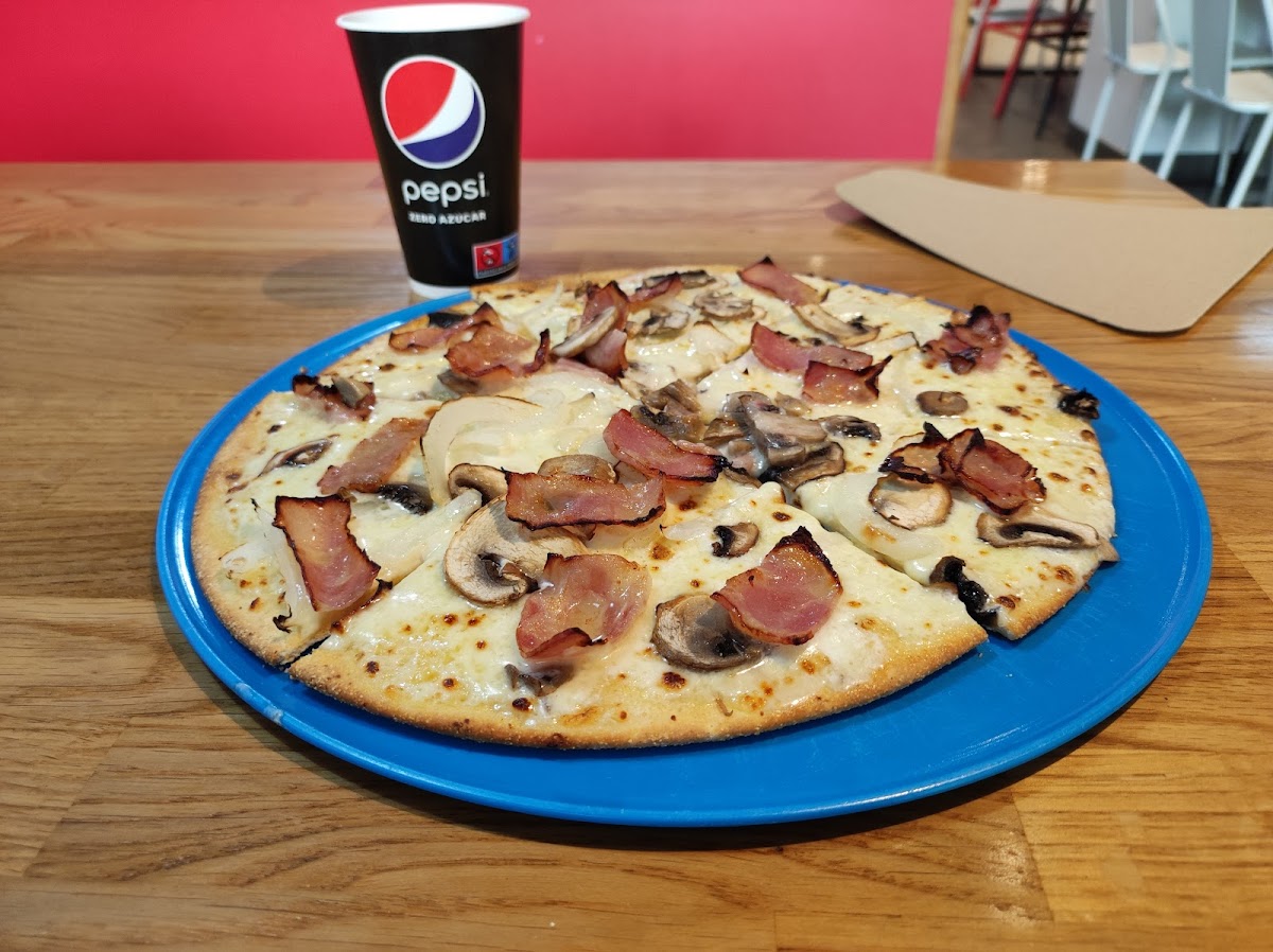 Domino's Pizza Photo 5