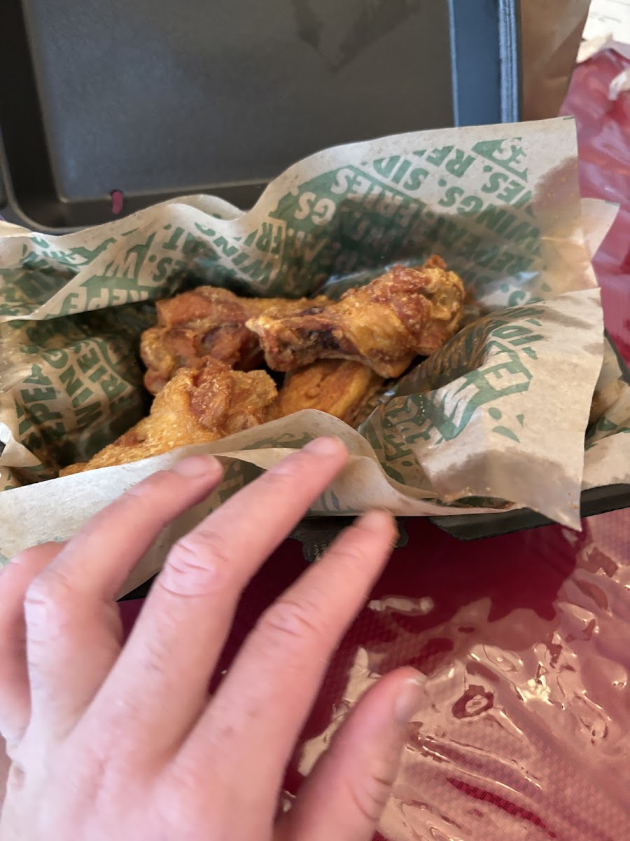 Wingstop Photo 7