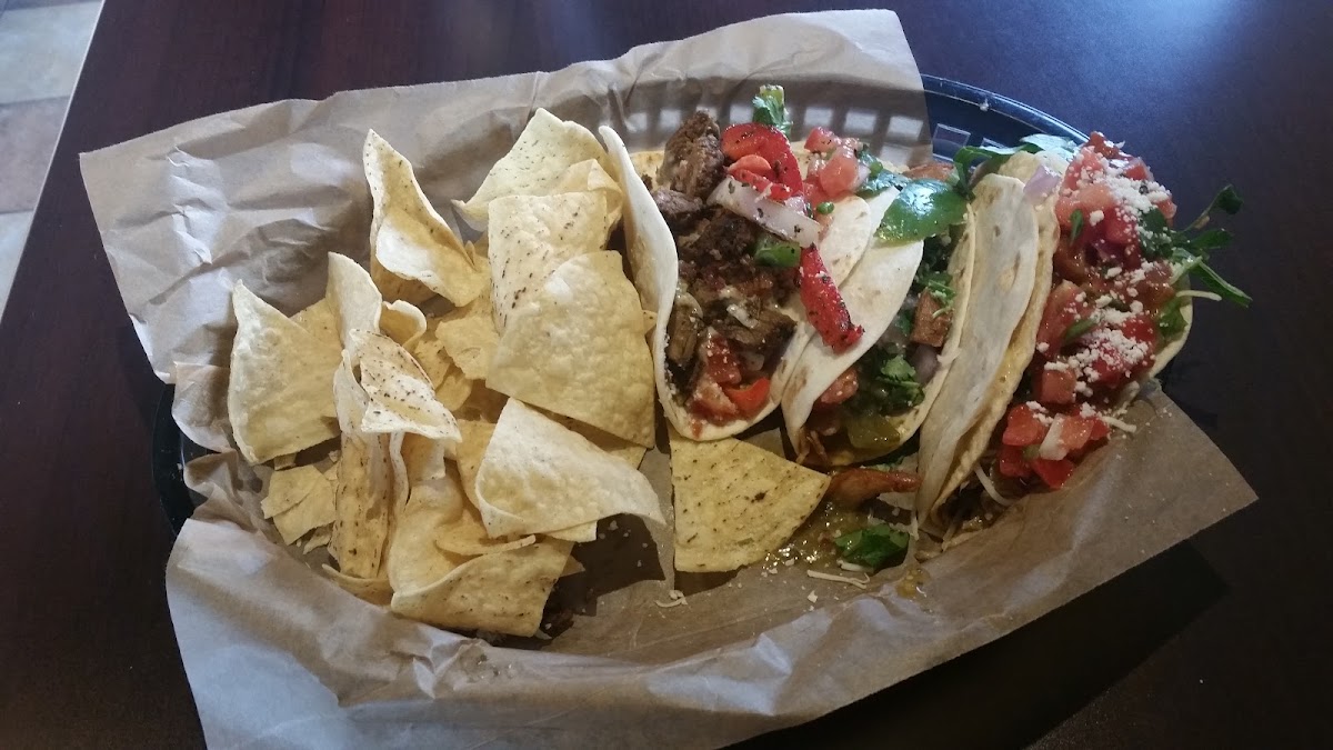 QDOBA Mexican Eats Photo 8