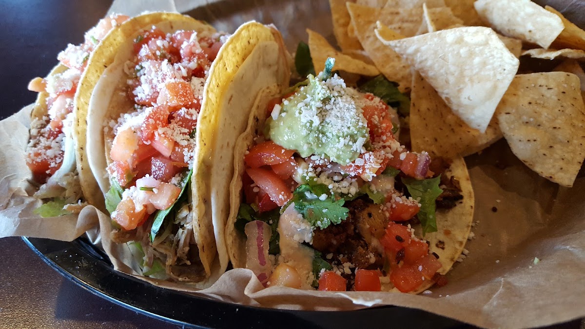 QDOBA Mexican Eats Photo 9