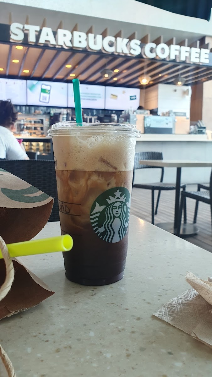 Starbucks Costa de Oro (Plaza Boka) Photo 6