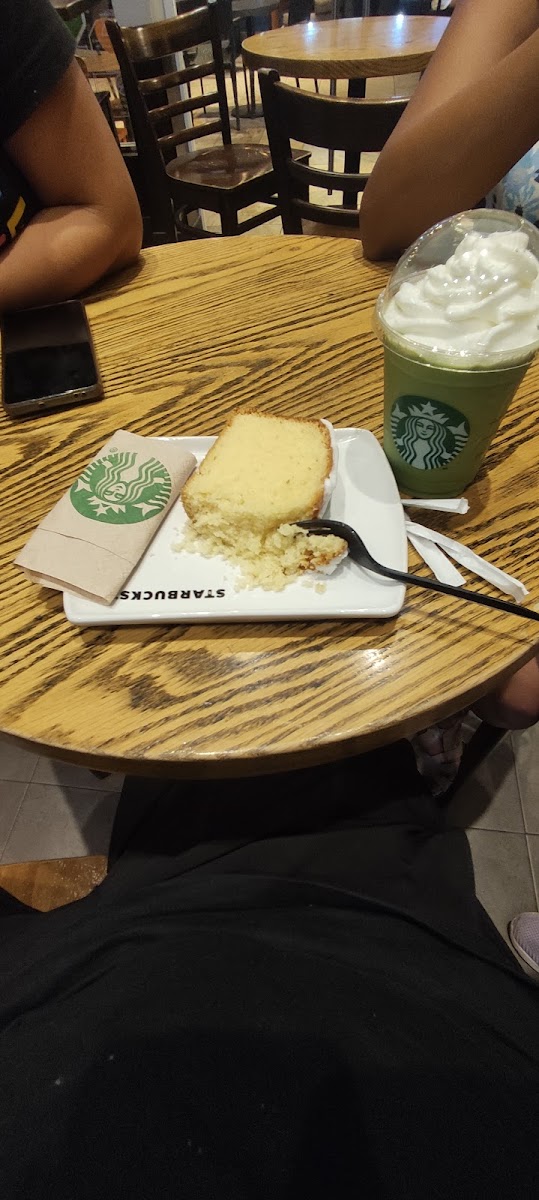 Starbucks Costa de Oro (Plaza Boka) Photo 7
