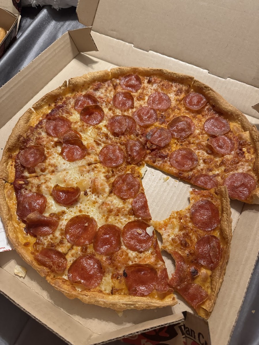Pizza Hut Photo 5