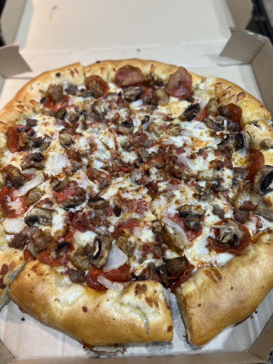 Pizza Hut Photo 4