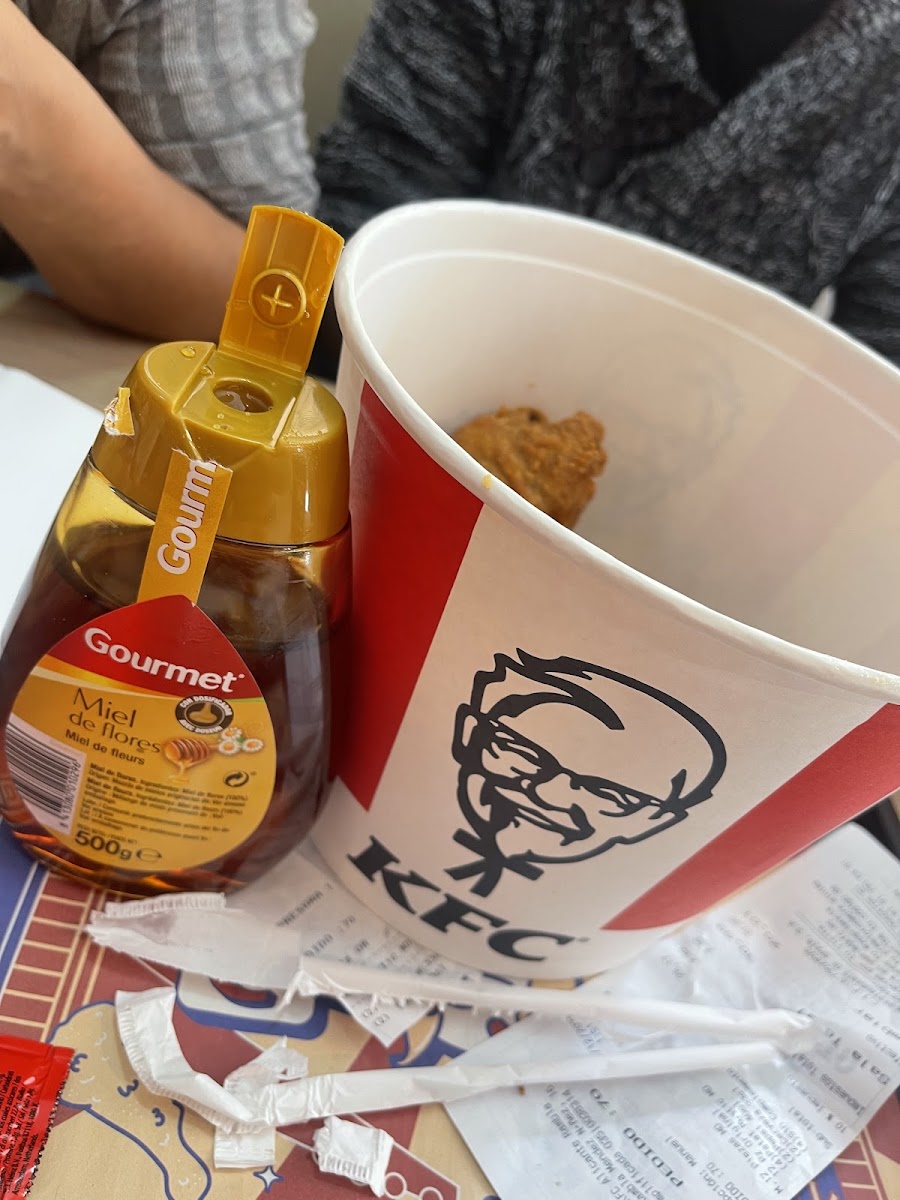 KFC Photo 6