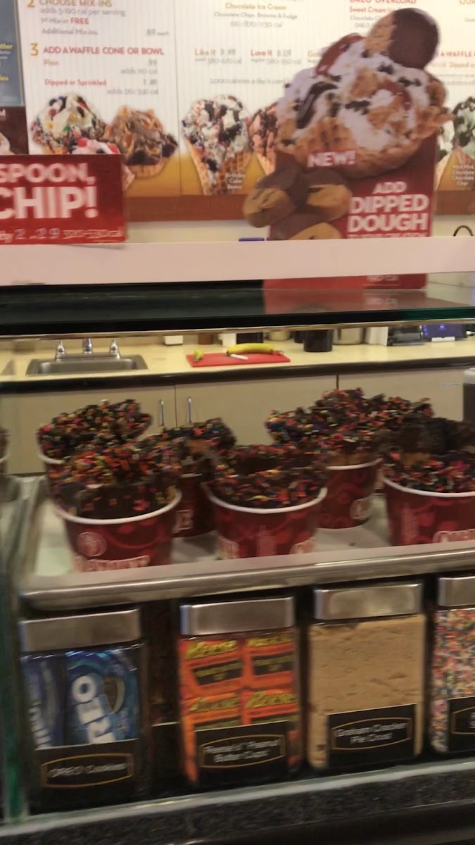 Cold Stone Creamery Photo 2