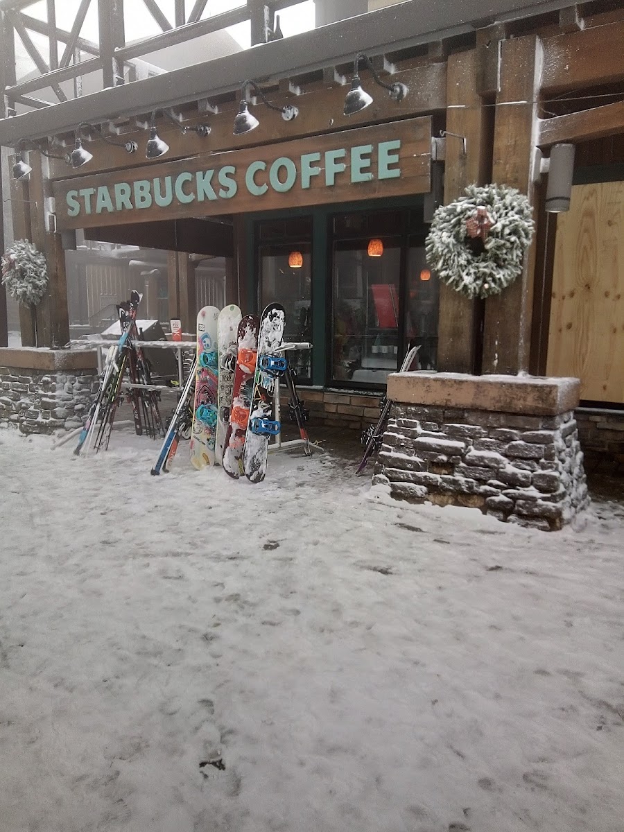 Starbucks Photo 4