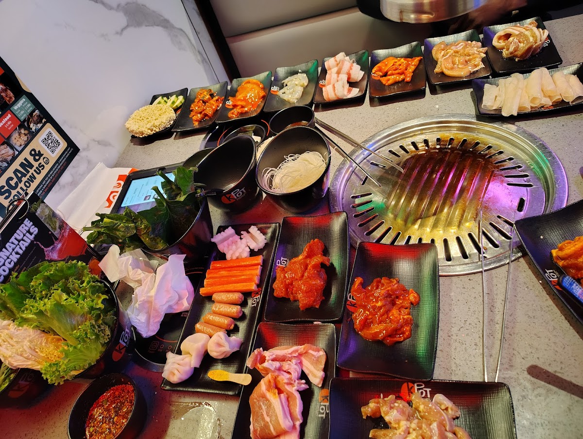 KPOT Korean BBQ & Hot Pot Photo 3