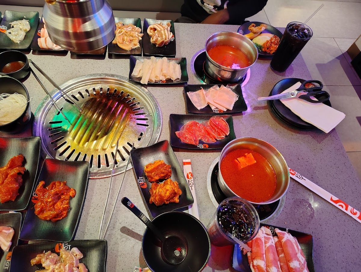 KPOT Korean BBQ & Hot Pot Photo 9