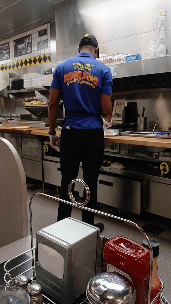 Waffle House Photo 2