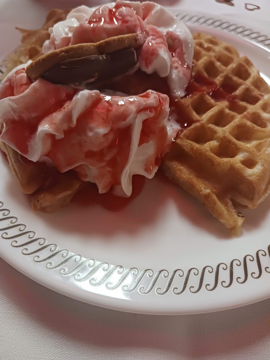 Waffle House Photo 8