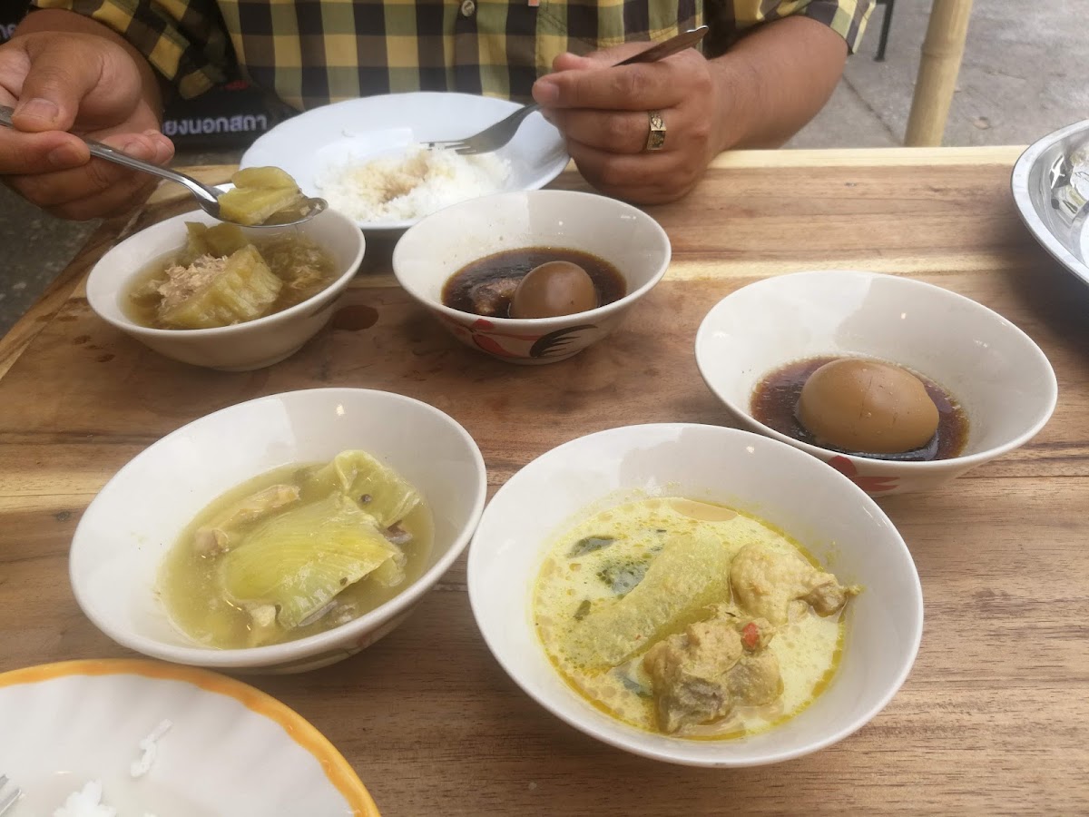 ข้าวแกง10บาท เชียงใหม่ Photo 6