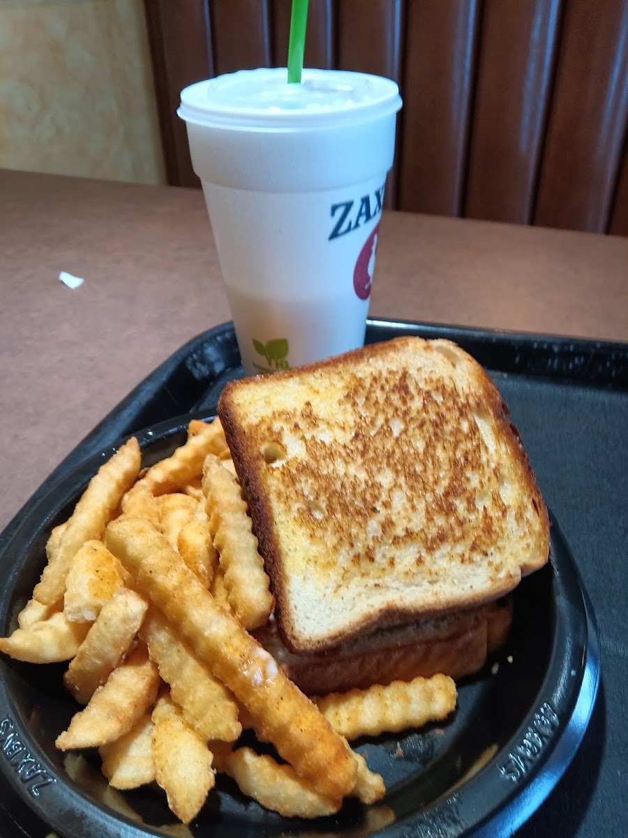 Zaxby's Chicken Fingers & Buffalo Wings Photo 5