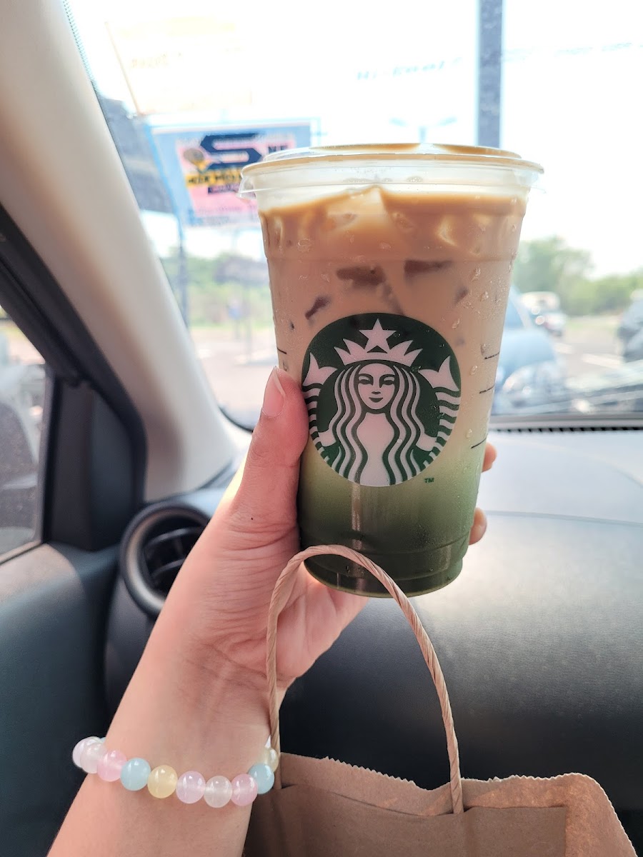Starbucks Photo 6