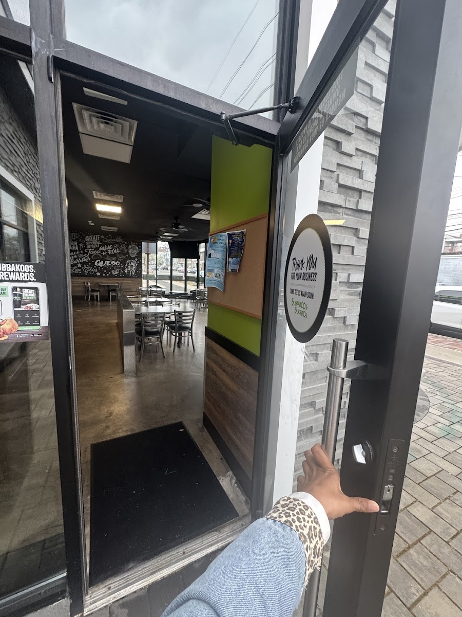 Bubbakoo's Burritos Photo 5