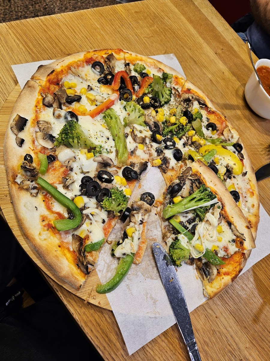Pizza Factory Photo 8