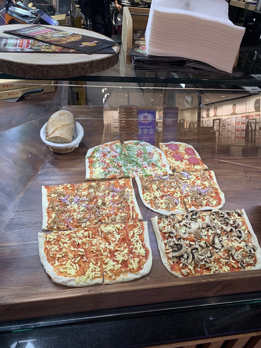 Pizza Factory Photo 9