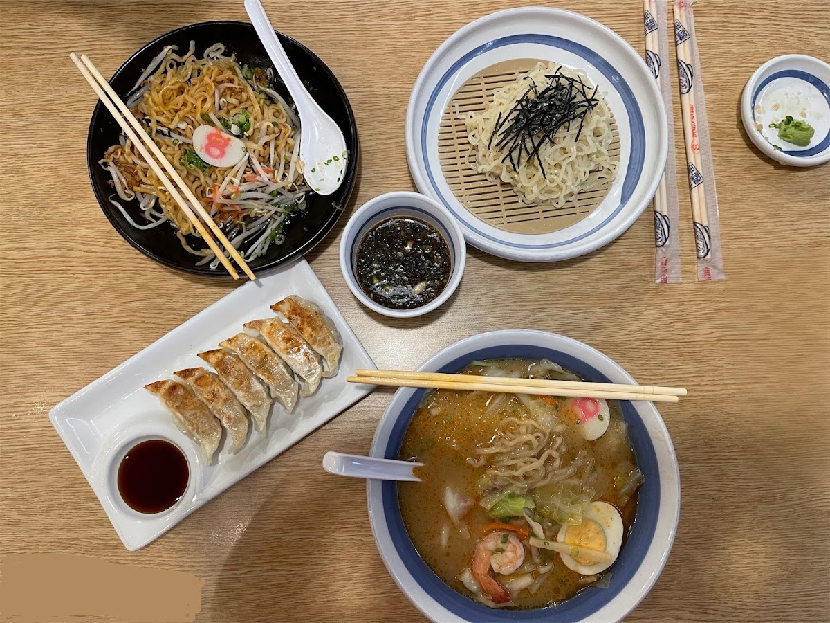 Hachiban Ramen Photo 3