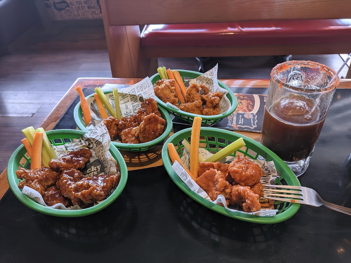 Lucky Wings Queretaro Photo 6