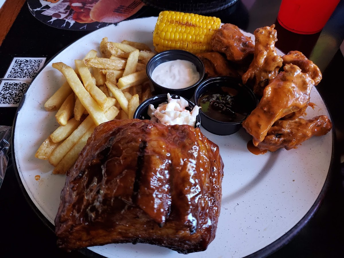 Lucky Wings Queretaro Photo 9