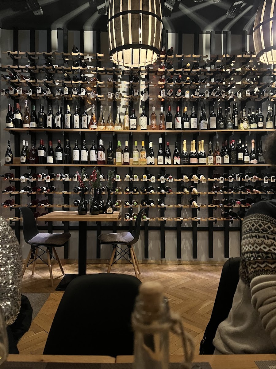Farkas Wine& Coffee Photo 3