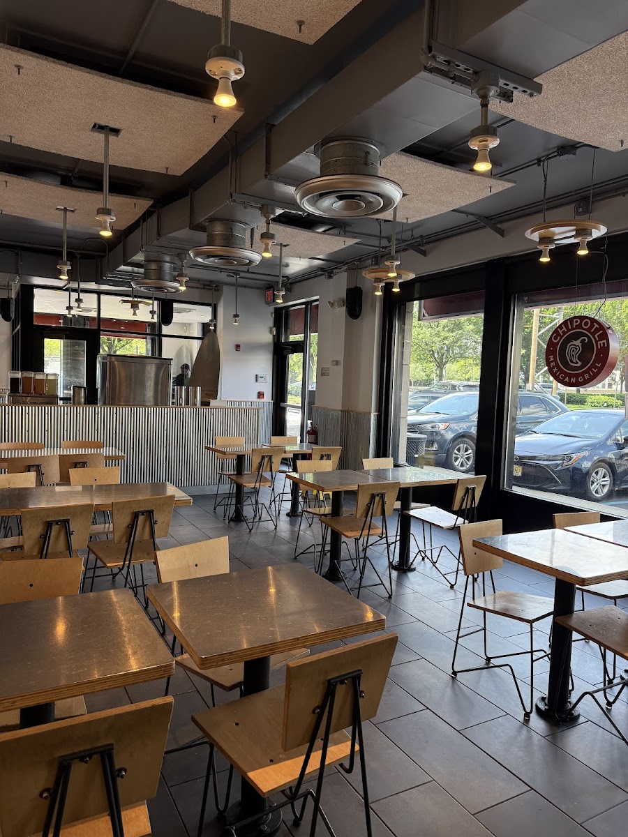 Chipotle Mexican Grill Photo 6