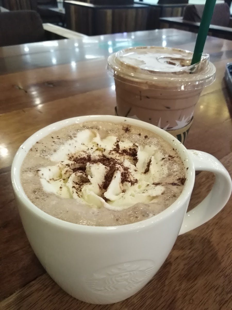 Starbucks Photo 8