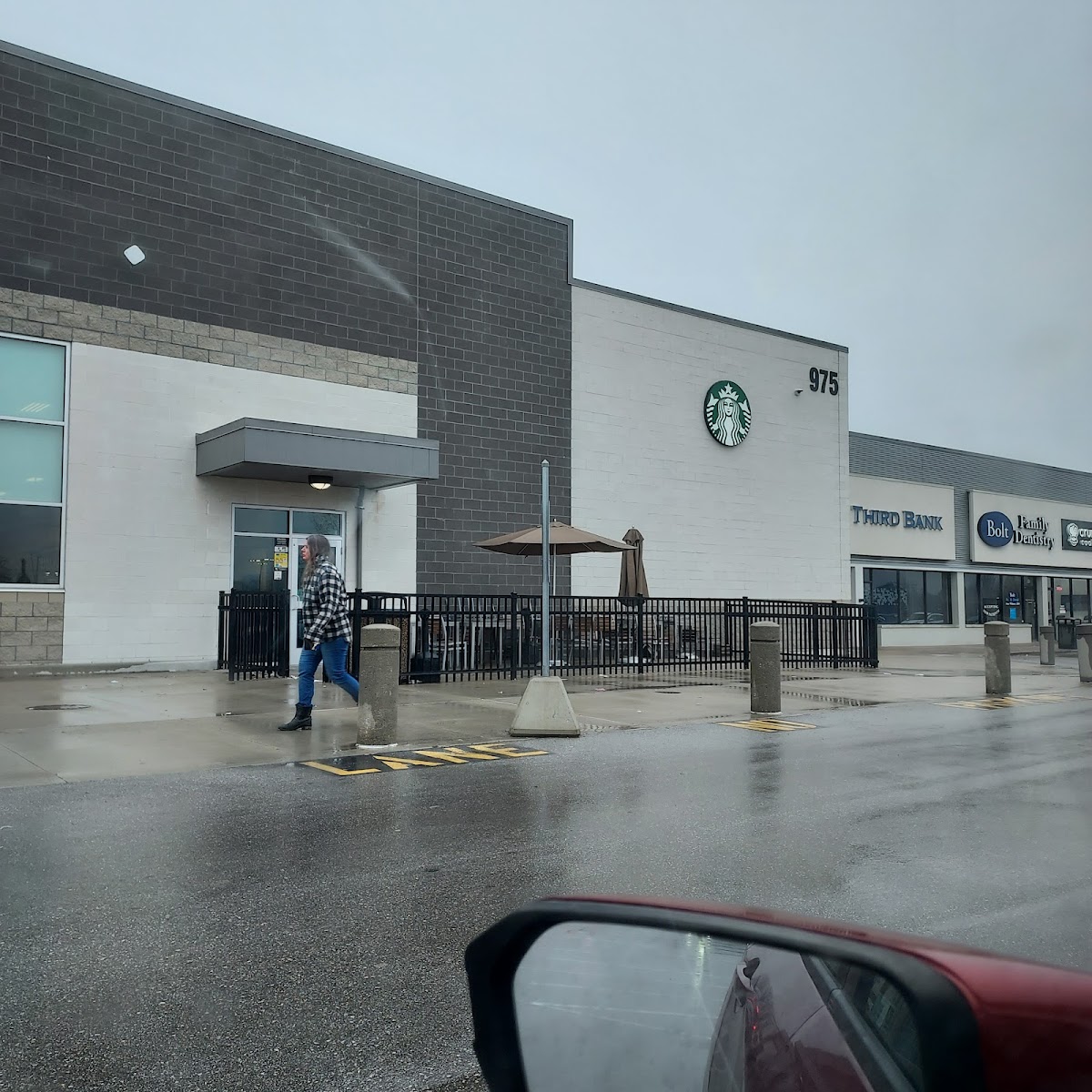 Starbucks Photo 3