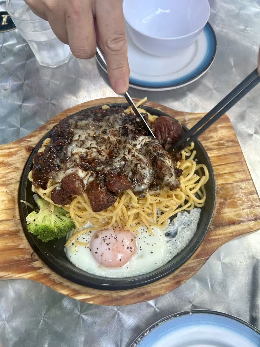 Chinatown Sizzling House Photo 10