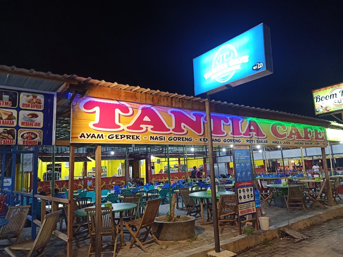 Tantia Cafe Photo 3