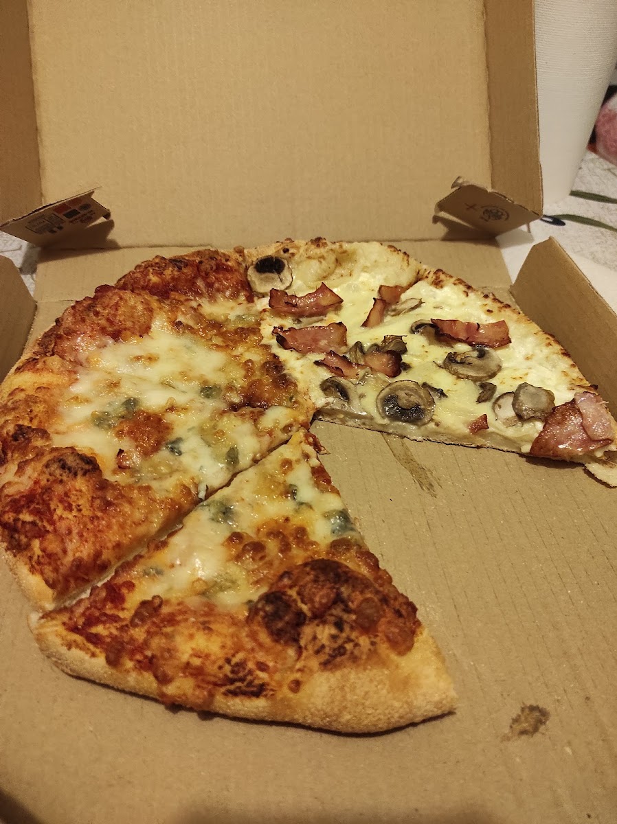 Domino's Pizza Photo 6