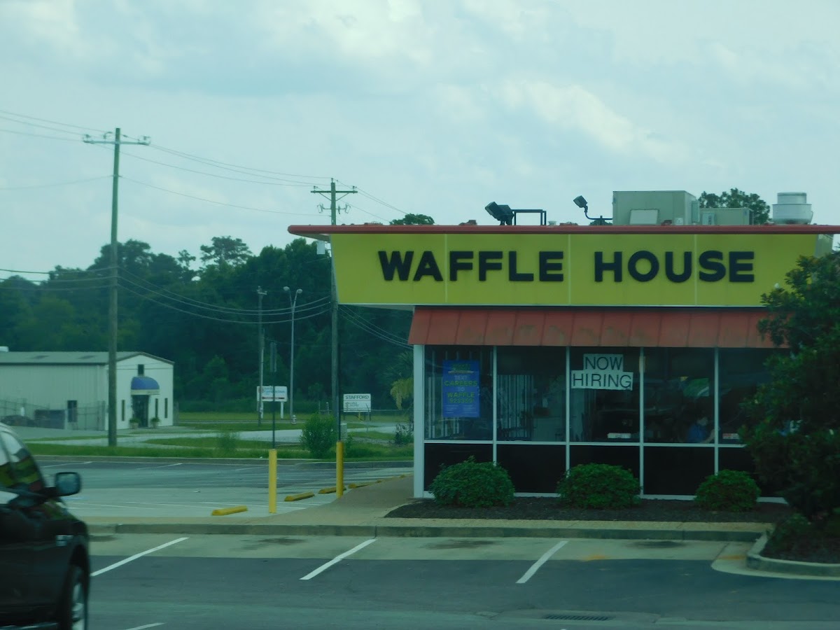 Waffle House Photo 4
