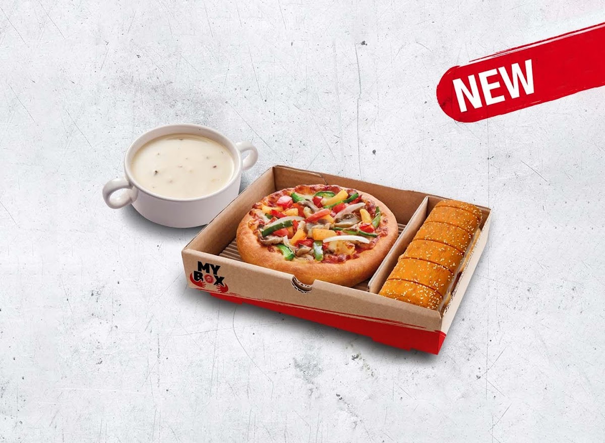 Pizza Hut Photo 3