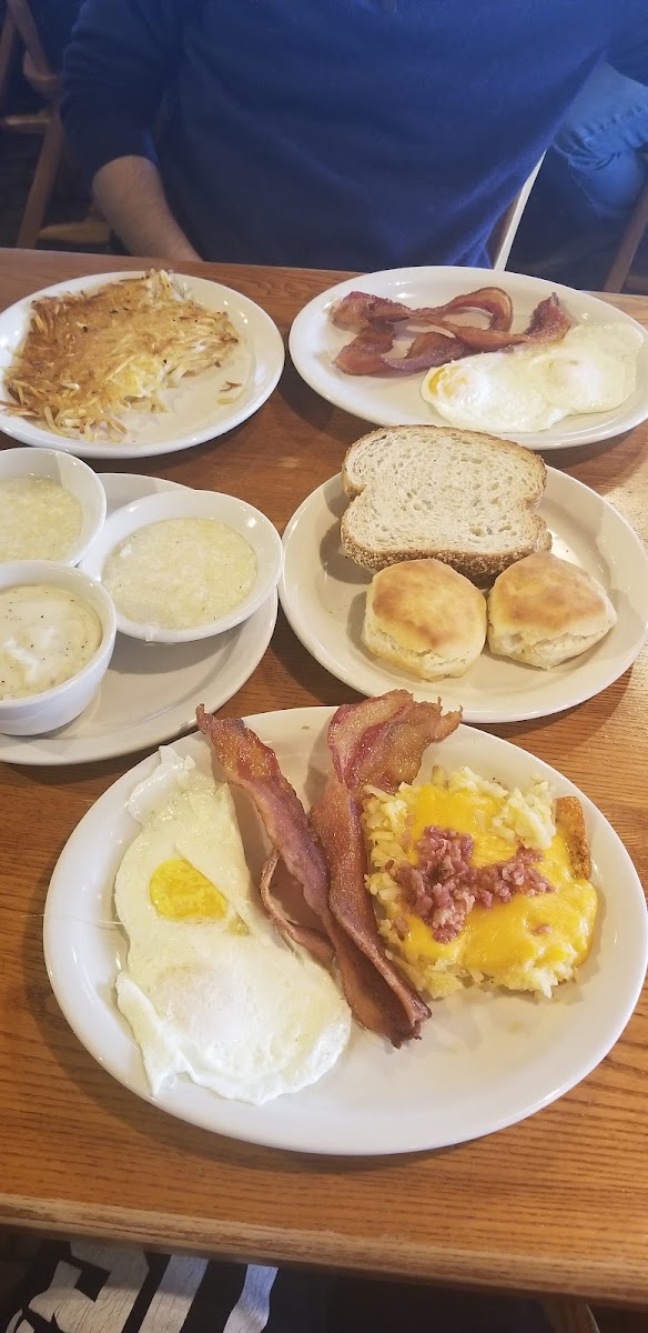 Cracker Barrel Old Country Store Photo 5