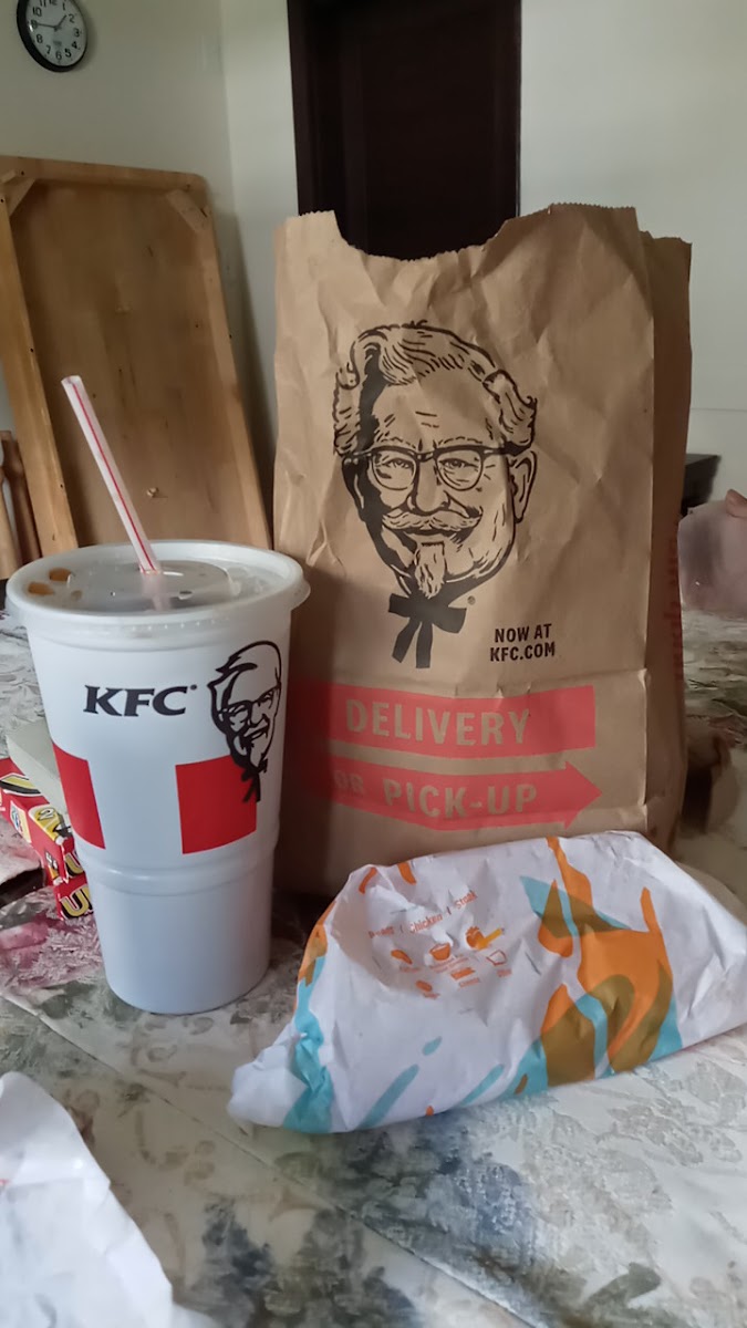 KFC Photo 4