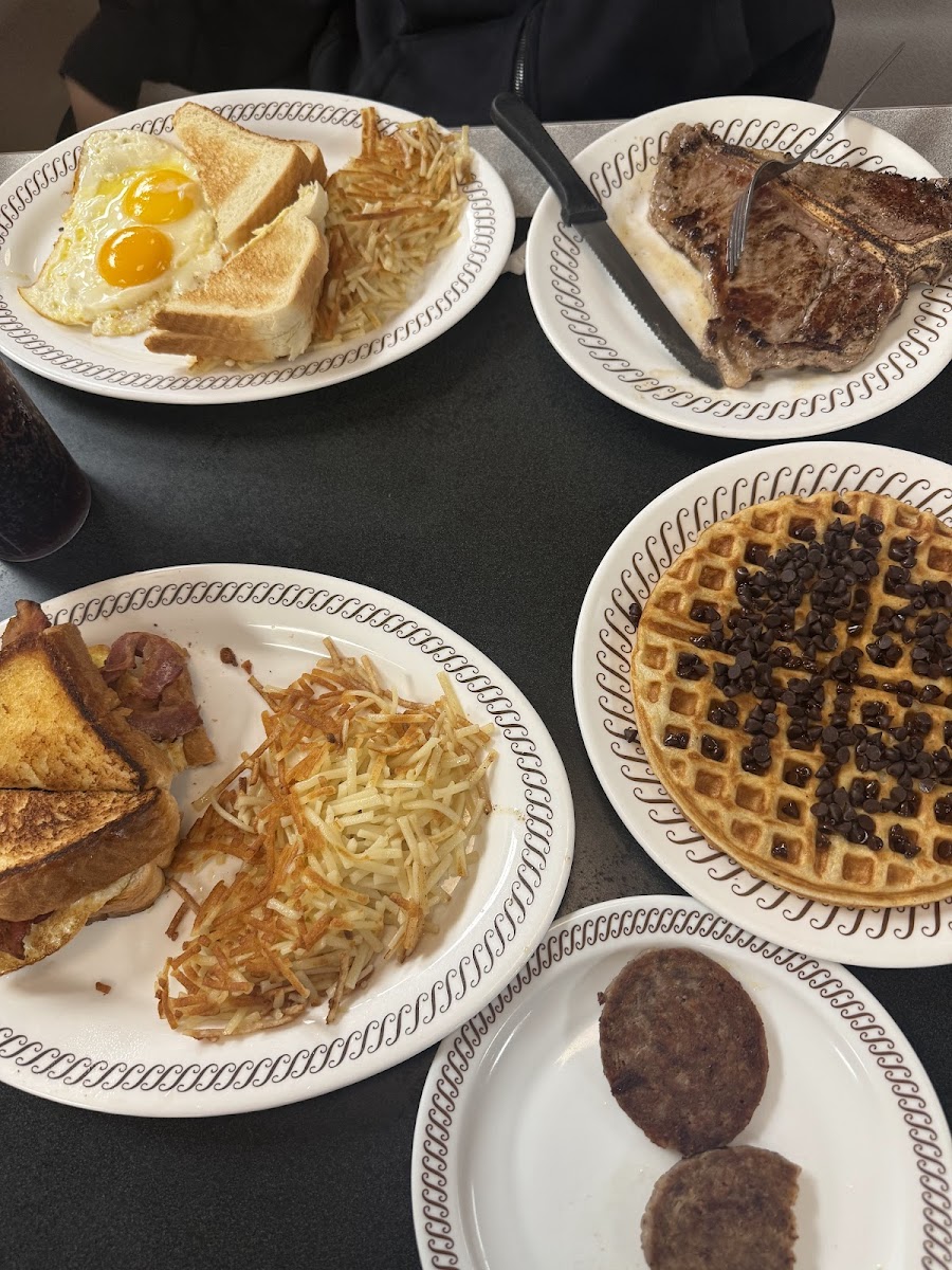Waffle House Photo 6
