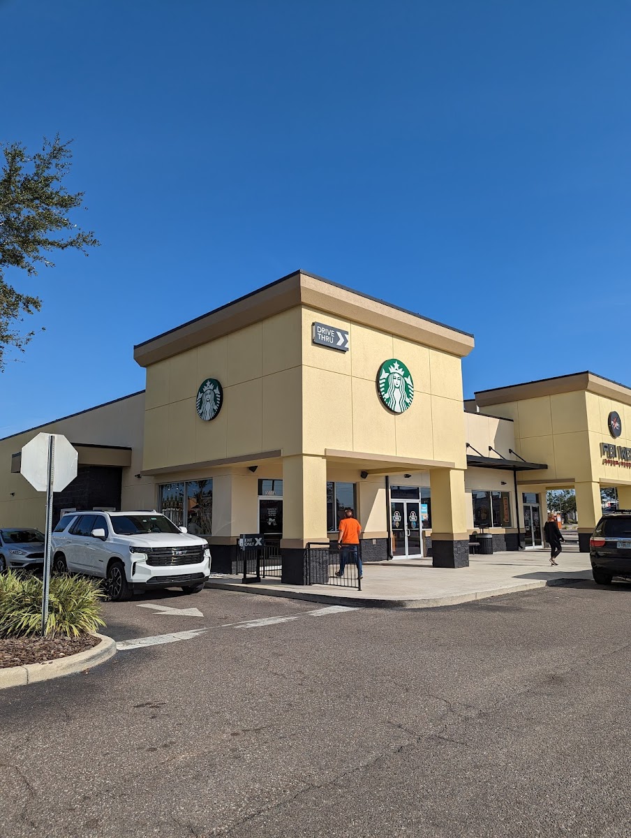Starbucks Photo 4