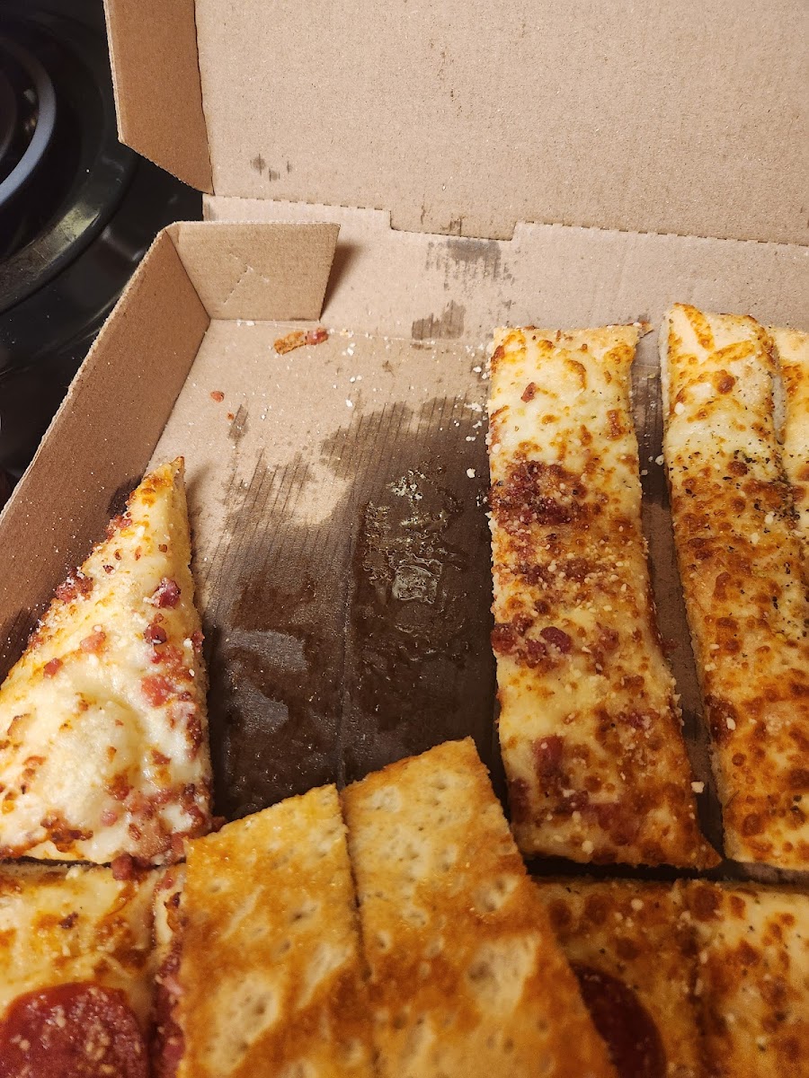 Little Caesars Pizza Photo 8