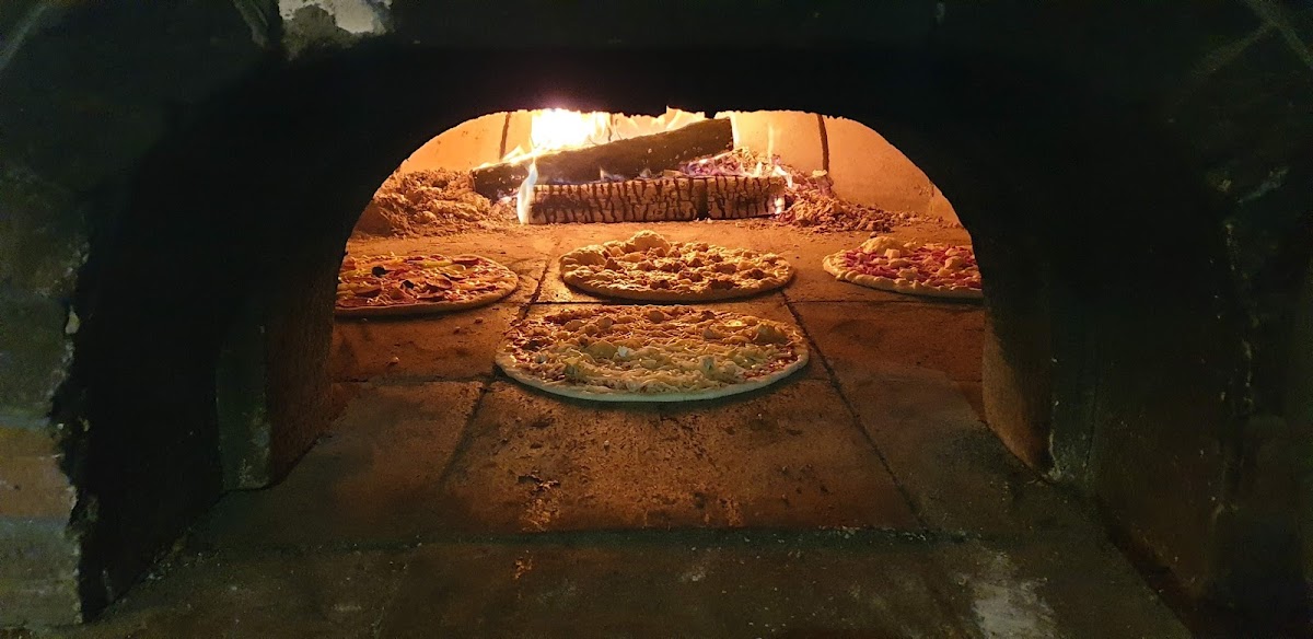 Presto Pizza Photo 4