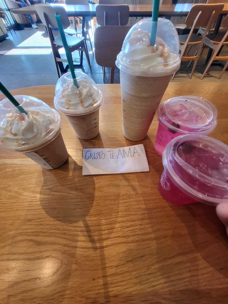 Starbucks Photo 3