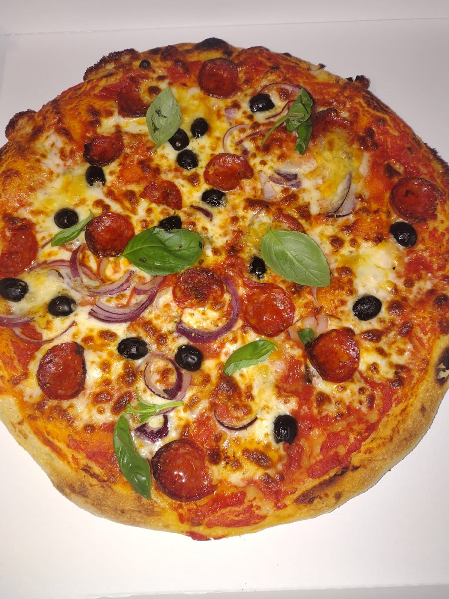 Roger Pizza Photo 3
